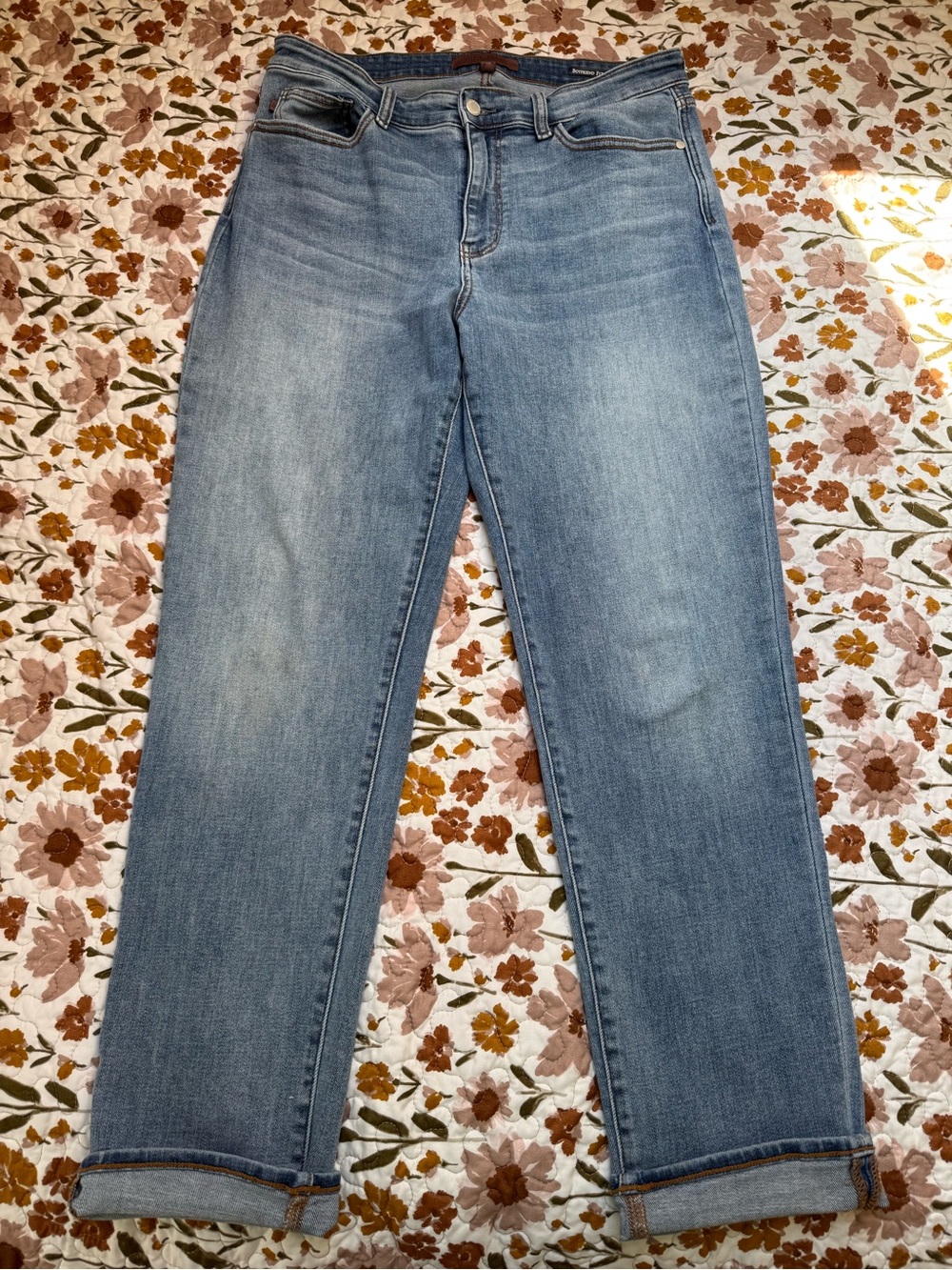Judy Blue Light Wash Midrise Boyfriend Jeans